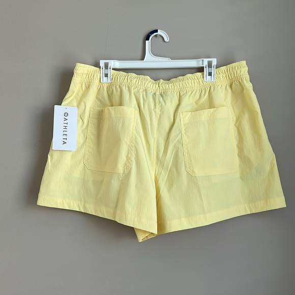 NWT Athleta Midday Mid Rise Poplin Shorts Women’s Size XL - Citron/Yellow - Picture 3 of 10